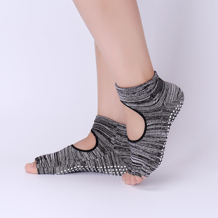 Kaus Kaki Yoga Anti Selip deng - Pilates Yoga Exercises ulasan dan harga